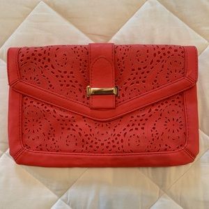 Coral Clutch